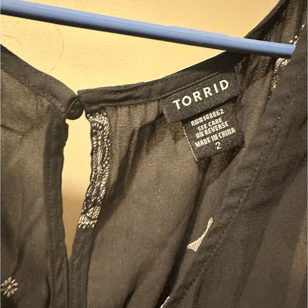 Torrid top - Picture 3 of 3